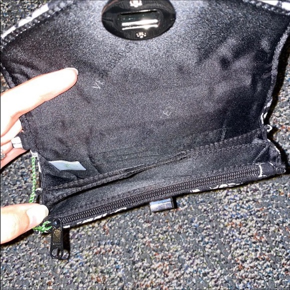 NWT Vera Bradley Smartphone Wristlet Wallet - Picture 3 of 3